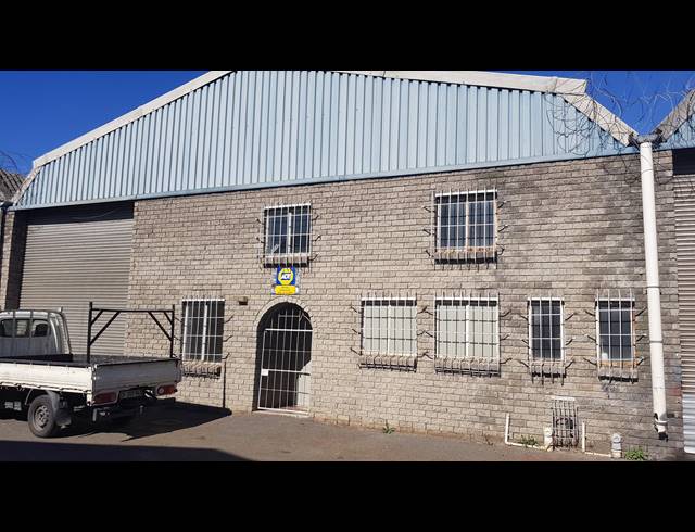 228M² FACTORY TO LET IN BLACKHEATH INDUSTRIAL